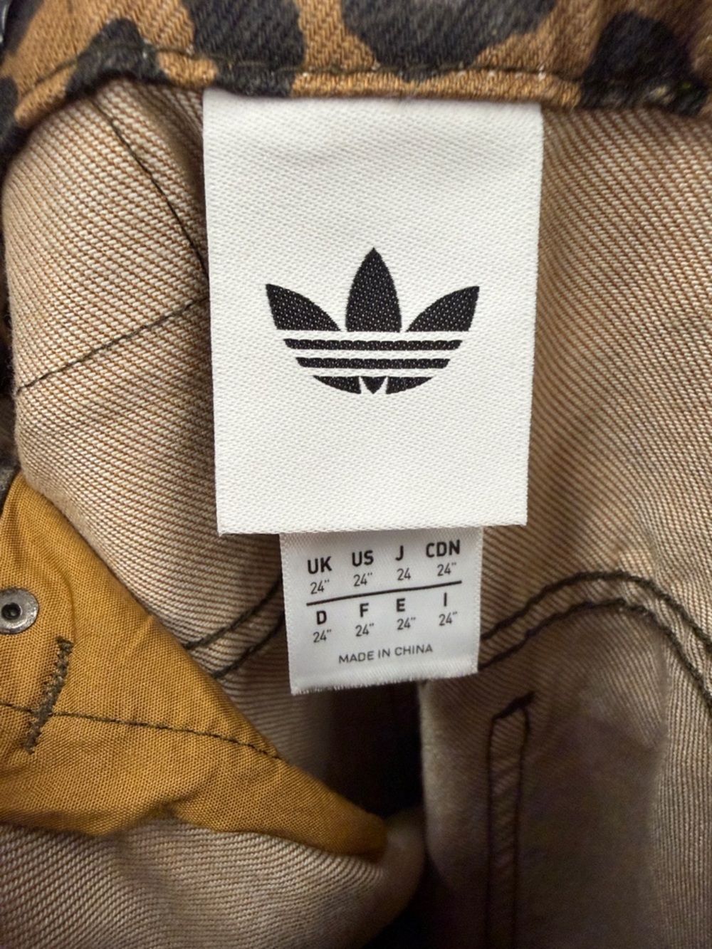 ADIDAS ORIGINALS 3 STRIPES WOMEN'S LEOPARD DENIM BERMUDA SHORTS 24” - Picture 12 of 12